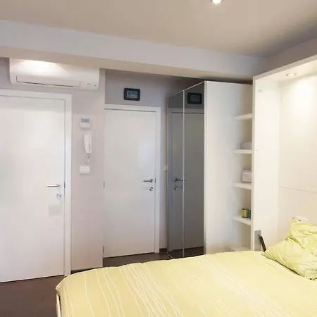 Apartment Studios At Ghent *